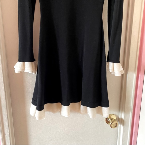 Alexander McQueen Black Long Sleeve Wool Mini Dress with White Silk Ruffle Trim - Picture 2 of 7